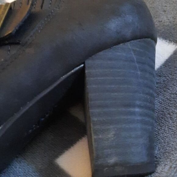 Clarks Indigo Black Buckle Zipper 3 Inches Block Heel Ankle Bootie Size 7.5 - Picture 12 of 16